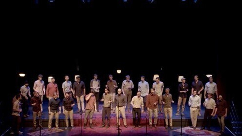 Comhcheol gan uirlise. Scoth na n-amhránaithe The Ramparts.