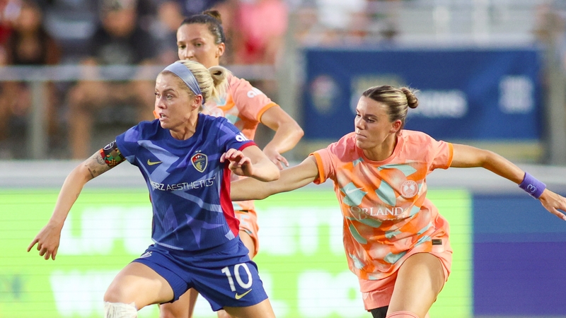 North Carolina Courage midfielder Denise O'Sullivan (L) in action against the Orlando Pride