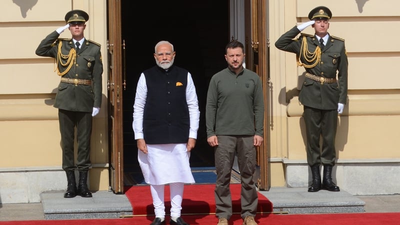 Indian Prime Minister Narendra Modi with Ukrainian leader Volodymyr Zelensky