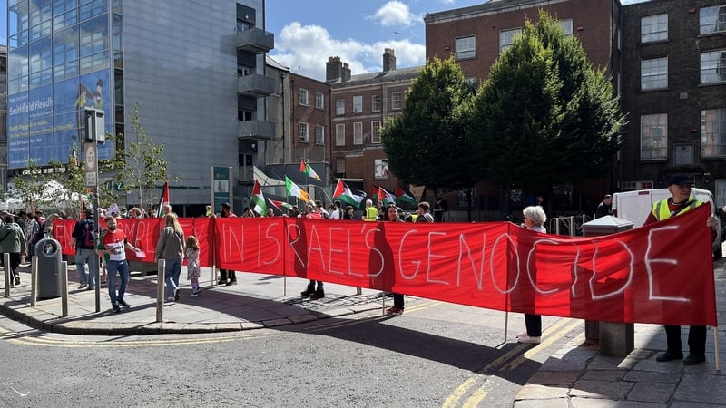 The protest was organised by the Ireland-Palestine Solidarity Campaign