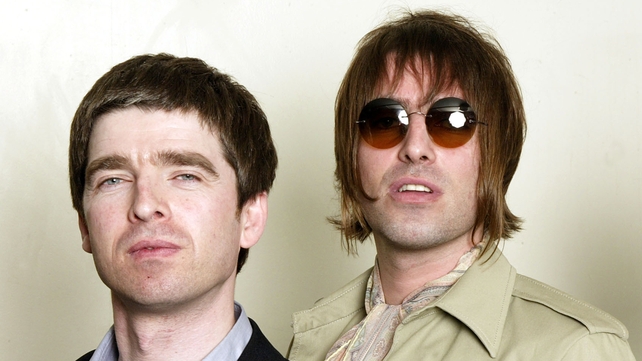 Noel and Liam Gallagher at a charity concert for the Teenage Cancer Trust at the Royal Albert Hall in London, 2003. Photo by Dave Hogan/Getty Images.