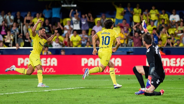 Dani Parejo celebrates