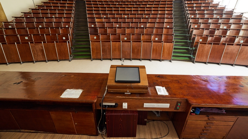 83,369 tairiscint ar chúrsaí tríú leibhéal eisithe ag an Lár-Oifig Iontrála