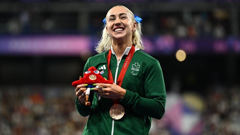 Orla Comerford accepting her bronze during the medal ceremony at Stade de France