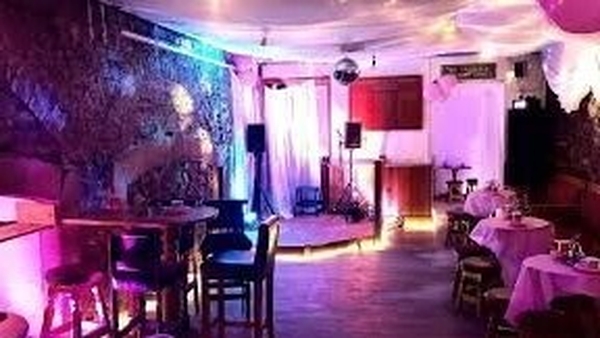 Club Chonradh na Gaeilge - mar fhinné ar shaol sóisialta pobal na Gaeilge le os cionn 50 bliain.