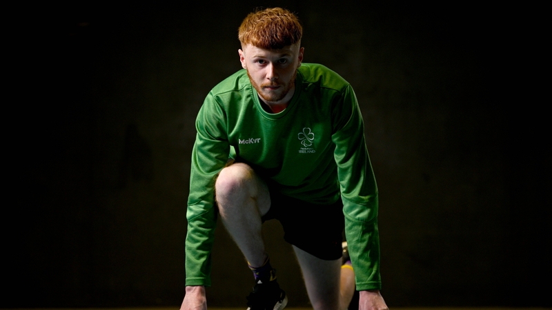 Aaron Shorten competes in the 1500m final