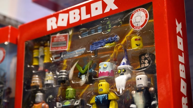 Roblox's weak forecast adds to worries about the videogame industry's health, after a lacklustre outlook from Electronic Arts earlier this week
