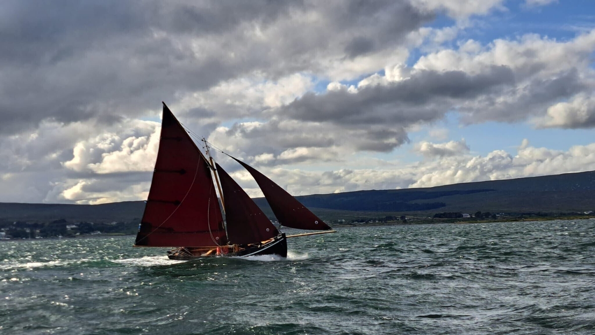 Máire Bríd Breathnach, coiste lár na gcurrach & Donal Ó hUaithnín, Cumann Húicéirí na Gaillimhe.