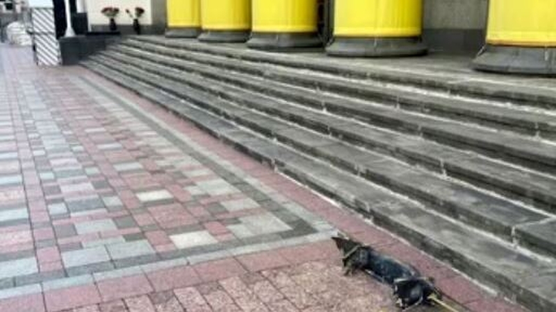 The hilltop government quarter in the city centre is perhaps the best-defended site in Ukraine