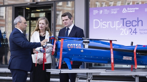 Gökhan Çelik, CEO of A-techSYN, Marina Donohoe, Head of Research and Innovation at Enterprise Ireland and Minister for Enterprise, Trade and Employment Peter Burke