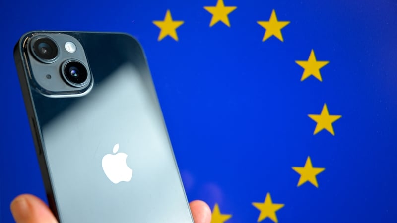 'D'íoc Apple níos lú cánach ná an ceart leis an Stát seo idir 2003 agus 2014'