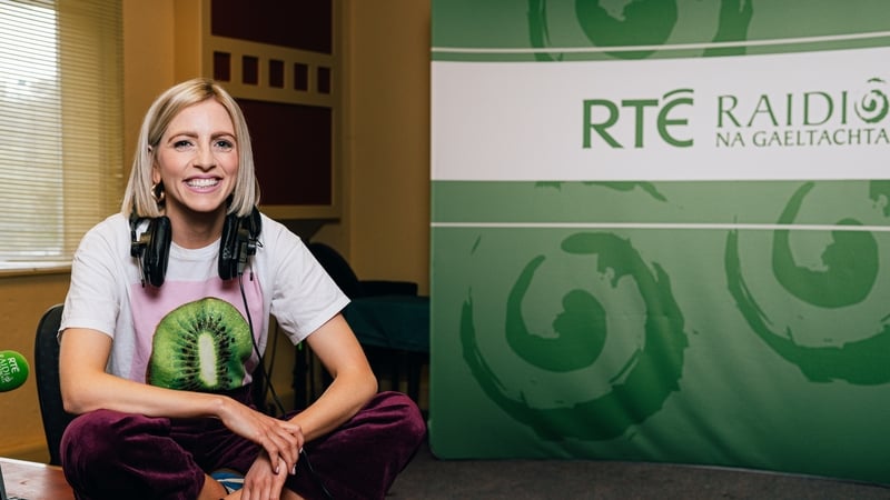 Máire Treasa ar an deisc. Literally.
[Pic: Simon Ó Baoighill]