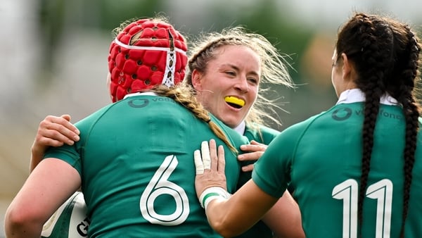 Ireland celebrate Aoife Wafer's first try