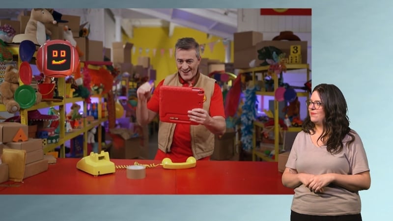 Joanne Chester signing Dizzy Deliveries.