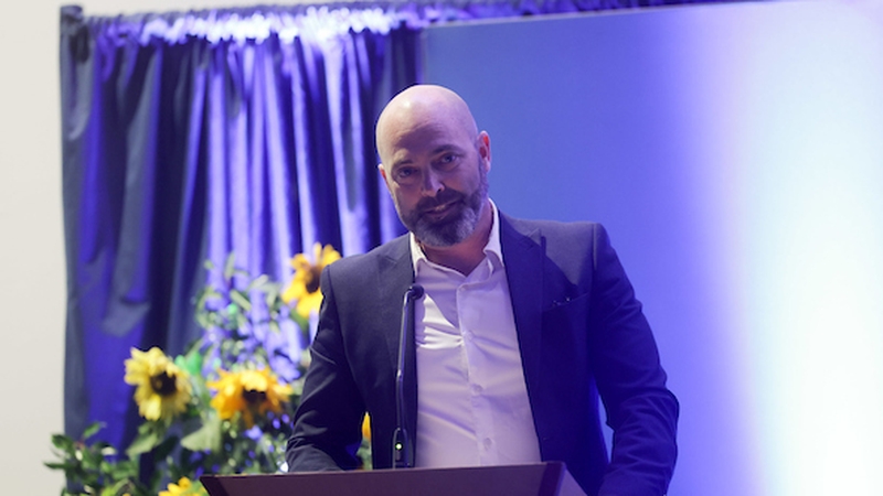 Author Donal Ryan has won the award for the second time after his debut novel triumphed in 2012