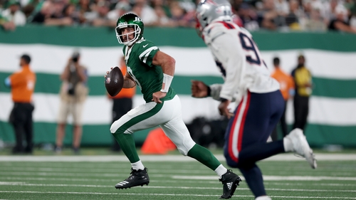 Aaron Rodgers looked like his old self in his best game for the Jets to date