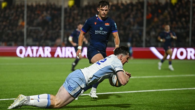 Charlie Tector scores Leinster's second try against Edinburgh