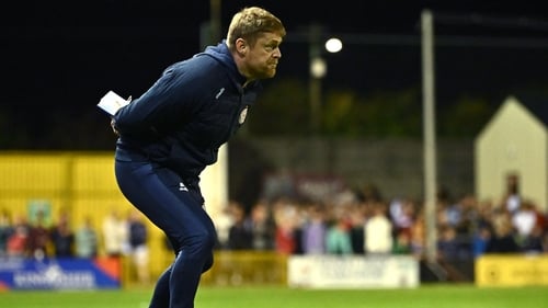 Damien Duff's side could open up a seven-point advantage tonight