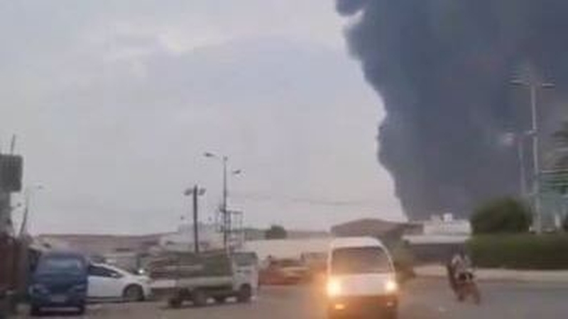 Residents said the bombing had caused power outages in most parts of the port city of Hodeidah