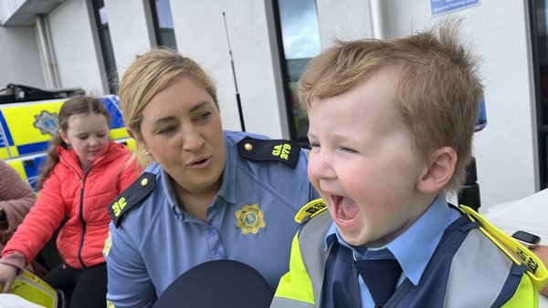 Garda Nuala Sweeney with 3-year-old Alex Burke at the 'Little Blue Heroes' event in Renmore