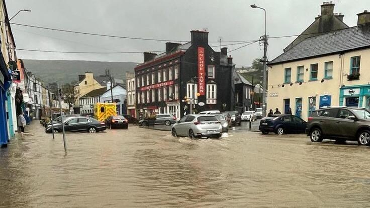 Businesses and residents in the West Cork town of Bantry faced with flooding which has impacted 20 properties.