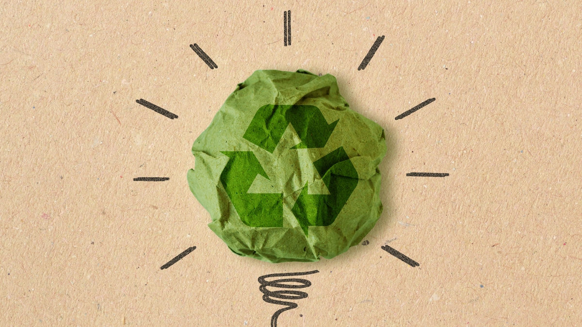 From designer dishes to dainty glass wear – the best secondhand shop finds