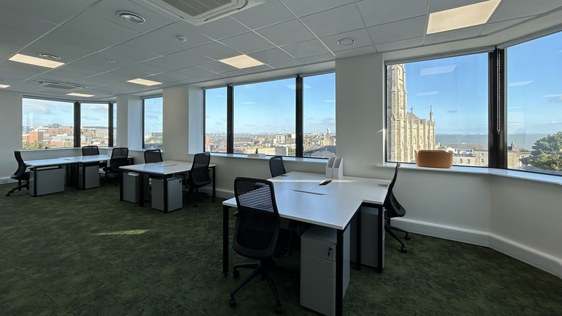 The new Regus workspace features a business lounge, fully equipped private offices, meeting rooms, and co-working spaces.