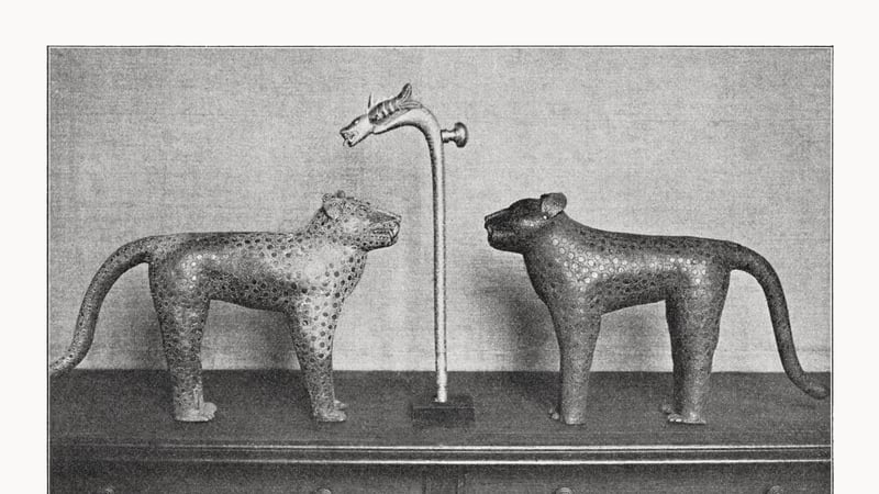 Sampla de Dhealbha Cré-umha Bheinin nó na Benin Bronzes.