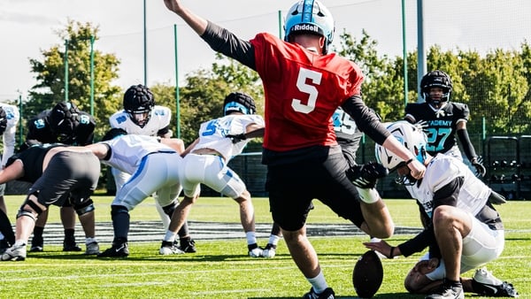 Liam Dineen kicking at the NFL Academy