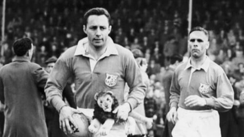 Ronnie Dawson (L) leading the British & Irish Lions against New Zealand in 1959