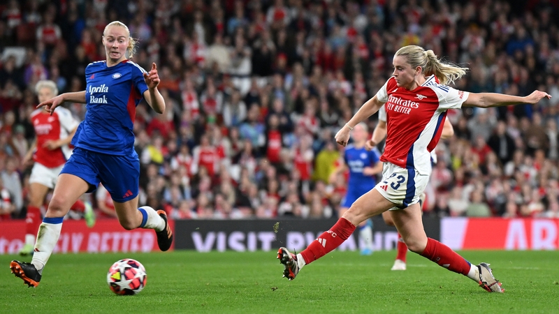Alessia Russo scores Arsenal's fourth goal on the night