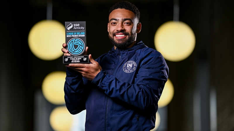 Jake Mulraney with his award