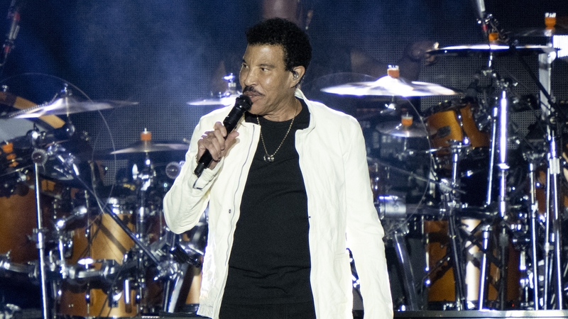 Hello, Lionel! Richie is to perform shows in Dublin and Belfast next year on his greatest hits tour