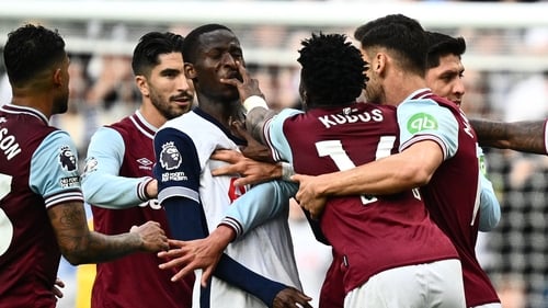 Mohammed Kudus lunges at Pape Matar Sarr