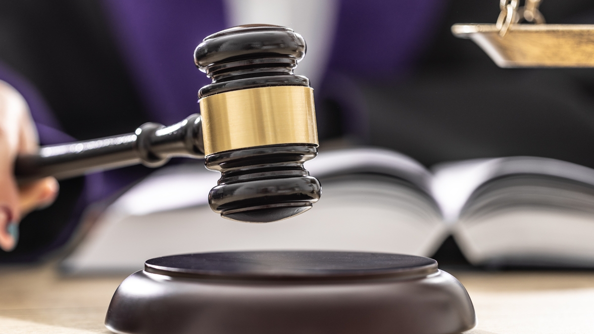 Proinsias Ó Maolchalain, Abhcóide Sinsireach. 