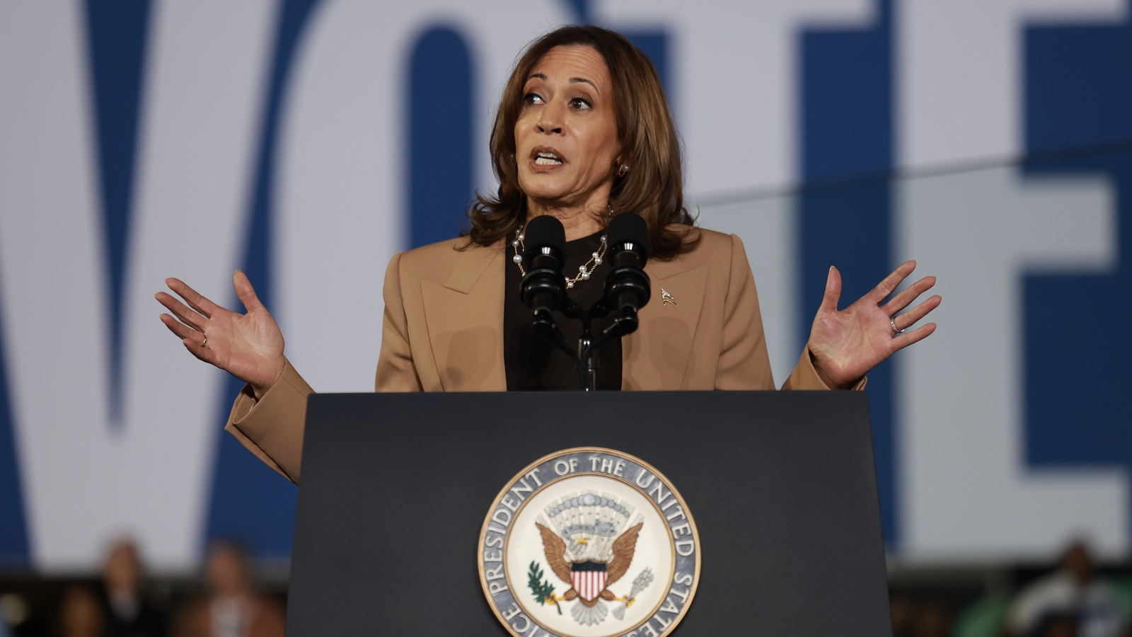 20,000 people attend Harris rally with Obama in Georgia