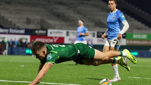 Matthew Devine in full flight for that late try