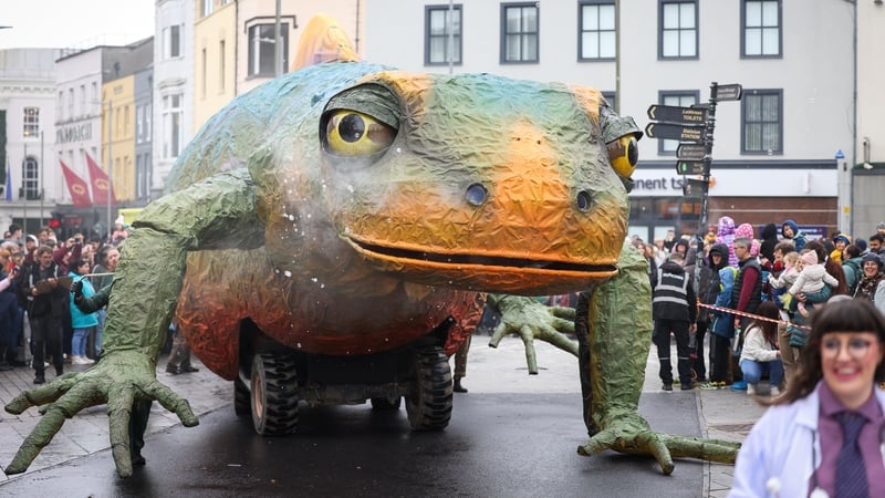 Alf the giant newt took part in a tour of Galway city