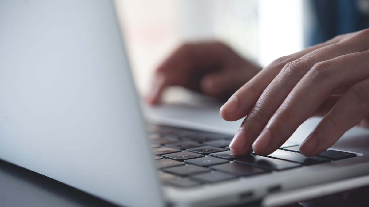 Man who posted a defamatory internet review ordered to pay  firm €40,000 in damages