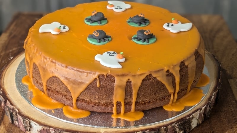 Bagaglini's Halloween spiced pumpkin cake: Today