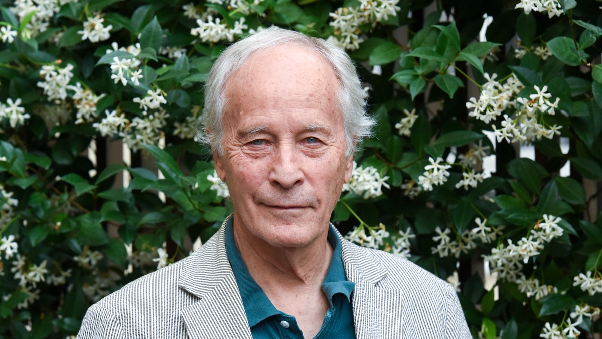 "America needs a woman President but the red states expect a Trump win" - Richard Ford 