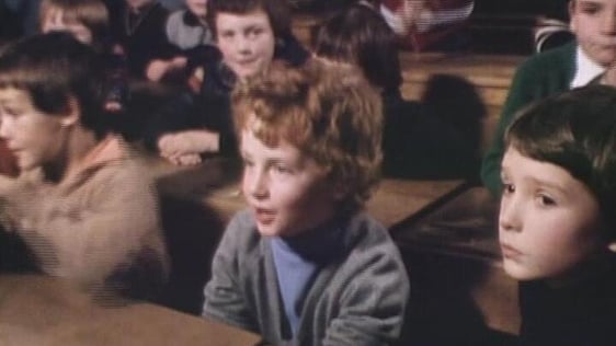 Children talk about banking on The LIve, 1979