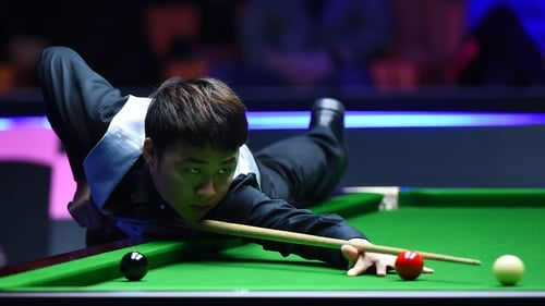 Xu Si progrssed to the last eight