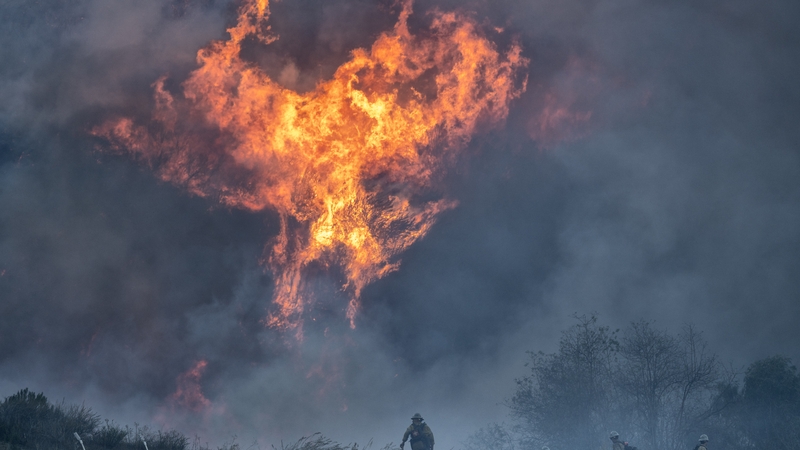 Hurricane-strength winds this week fuelled an explosion in the Mountain Fire near Camarillo, which grew rapidly to over 20,000 acres