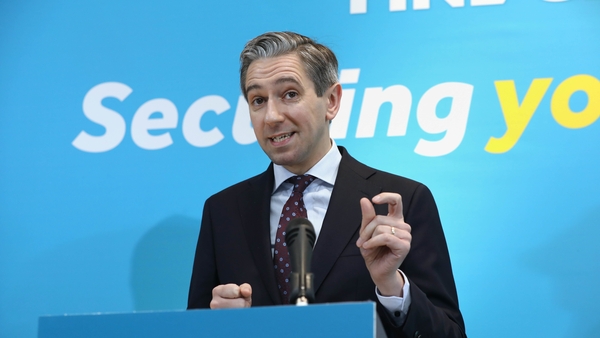 Simon Harris will warn of 'clear economic risks on the horizon globally' and that the country must be prepared