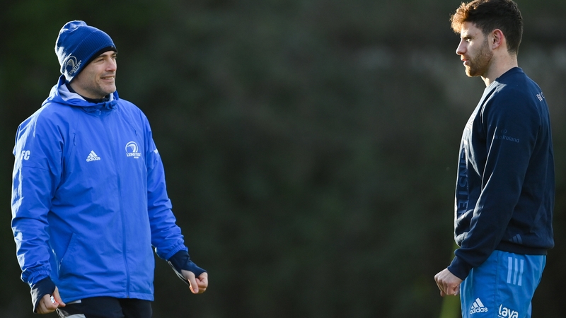 Hugo Keenan (r) with Felipe Contepomi at Leinster training in 2020