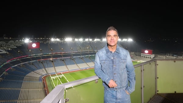 Robbie Williams: "I know that's a big aspiration to have but I think I am up for it"