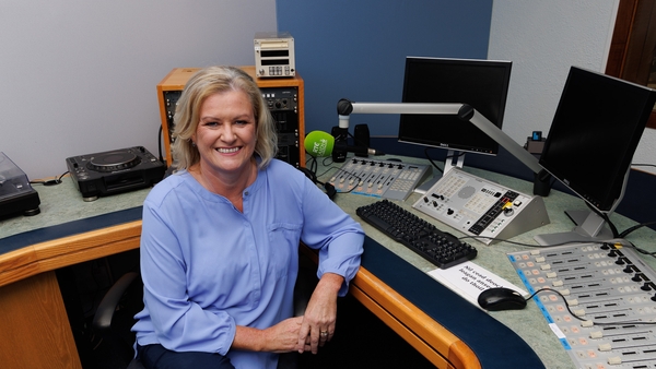 Plé ar pholasaithe Thuaidh agus Theas na hÉireann