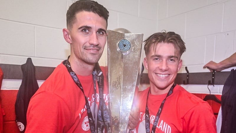 Shane Griffin, left, and Matty Smith with the SSE Airtricity Men's Premier Division trophy
