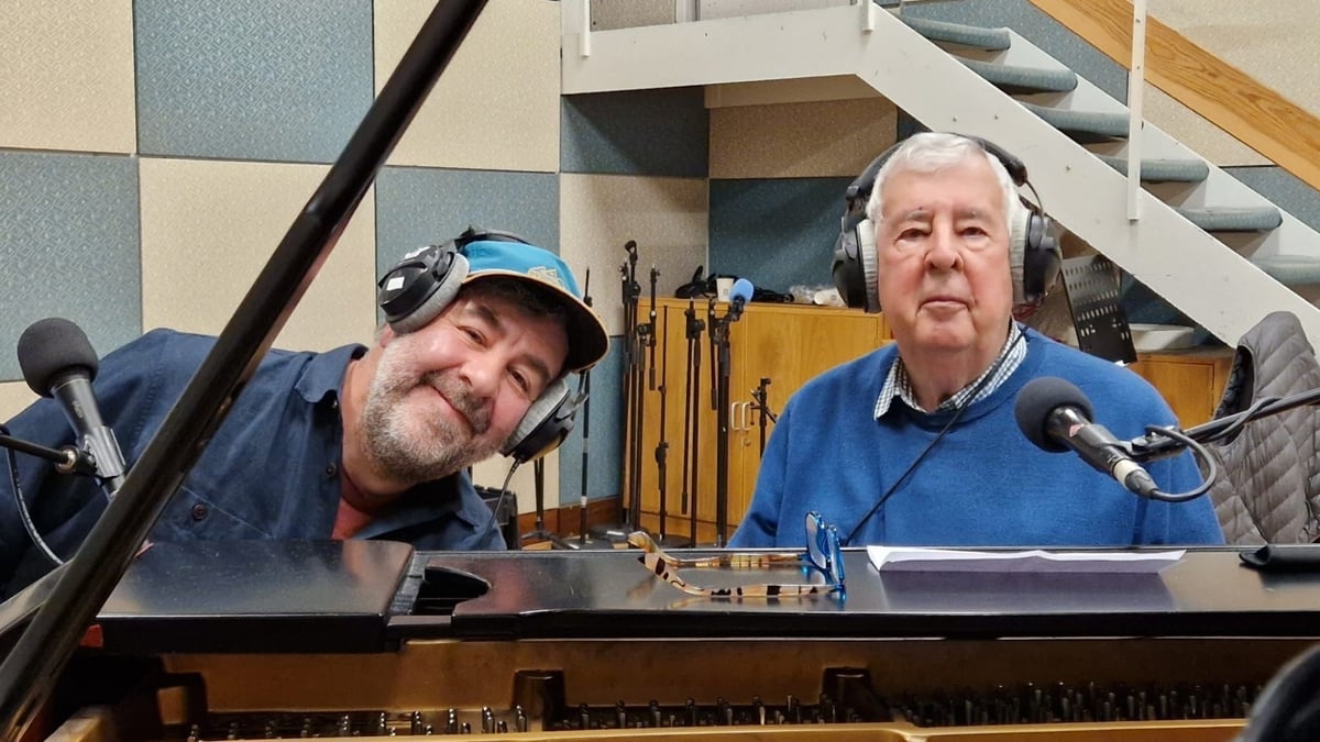 David O'Doherty and his Dad do Jazz